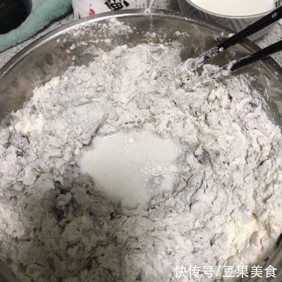  芝麻馒头的懒人做法一样美味