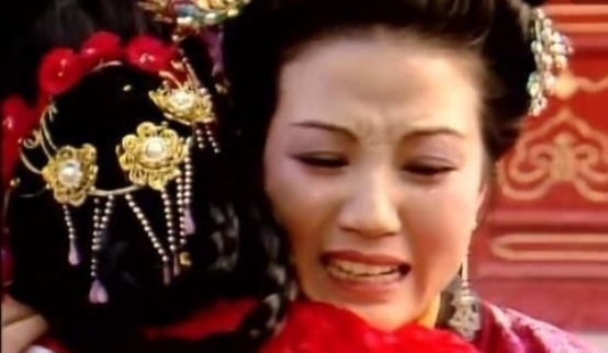 贾探春!红楼梦其实和亲的不是探春而是林黛玉,但因为他,探春成了替代