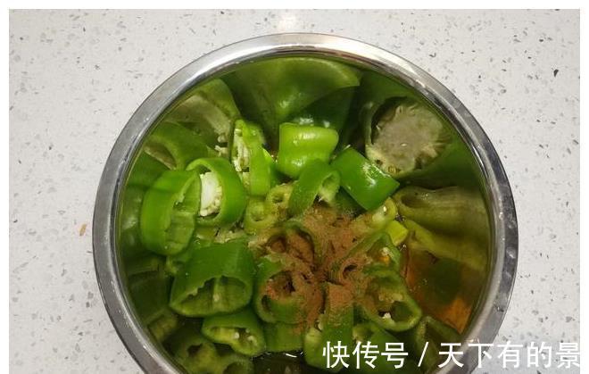 辣味|辣椒大量上市，试试这种做法，香而不腻，作为下酒菜再合适不过了
