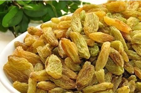 养生坚持每天吃一小把葡萄干,不出一个月,3个好处会收入囊中!