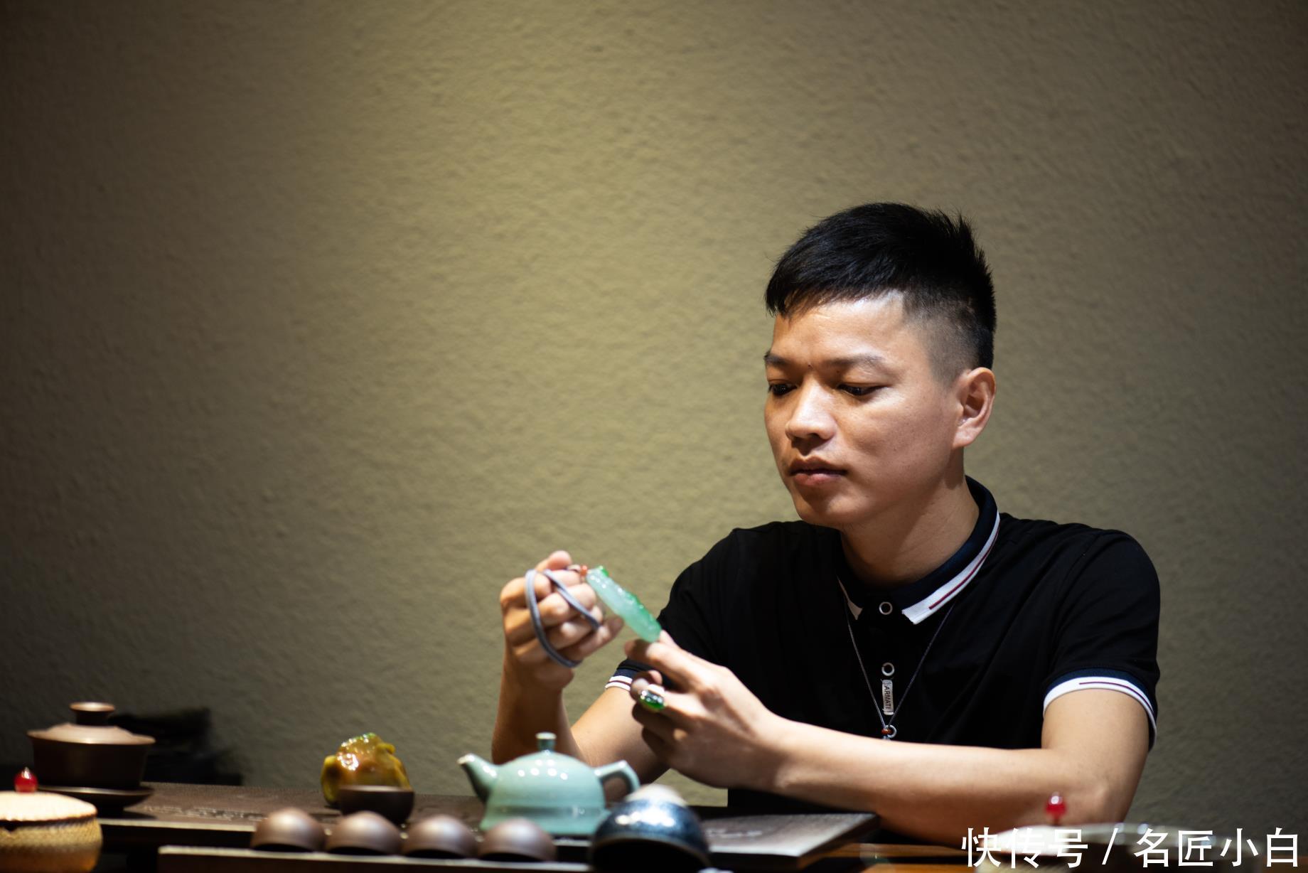 陈建明用灵魂表情大意,将独特的色彩玩出新的高度