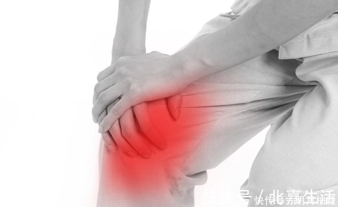 开水|骨科主任:开水里放1勺,连喝30天,膝盖不痛,关节积液也没了