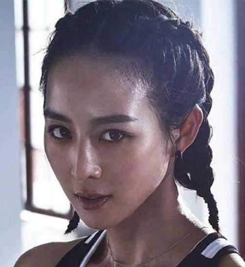 女人别再披头散发了，太显老！今年流行这5种发型，减龄显脸小