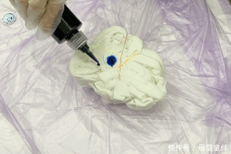 今秋薄外套里穿什么这件内搭洋气炸了!