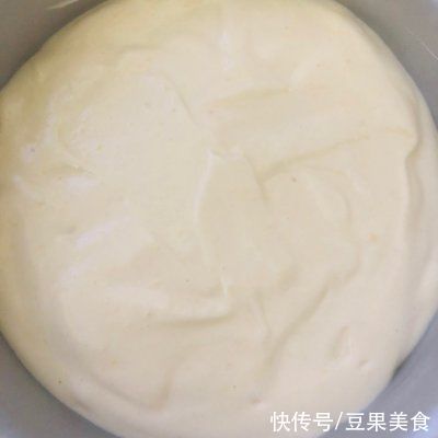 蛋清|简单几步做好一盘清凉解暑绿豆蒸蛋糕,快速搞定一餐饭