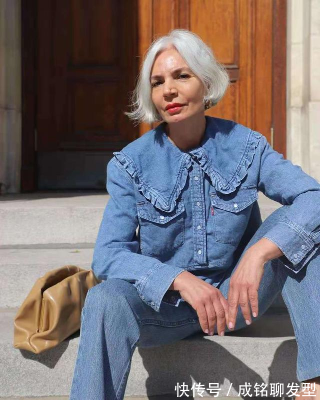 衬衫|被56岁时尚博主圈粉了，个性的配色及简约的搭配技巧，时髦又减龄