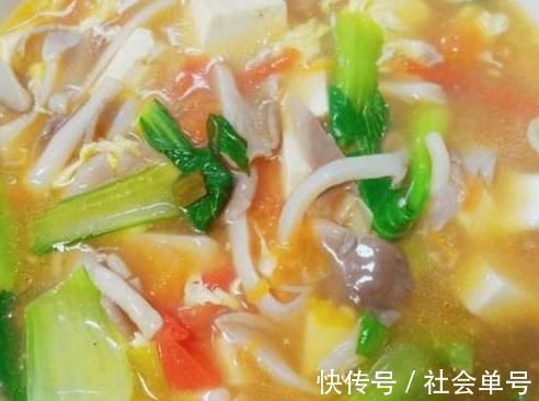 食物|医生不会告诉你,此菜是碱性食物,营养丰富,又鲜又好喝