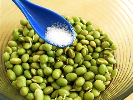 常吃|这道凉拌菜,简单味美,常吃让我们远离脂肪肝