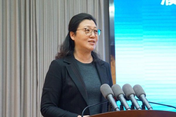 生于1968年的王载文,河南省淇县人.