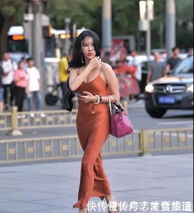 背影|街拍 终于明白, 为什么有这么多背影女神了!