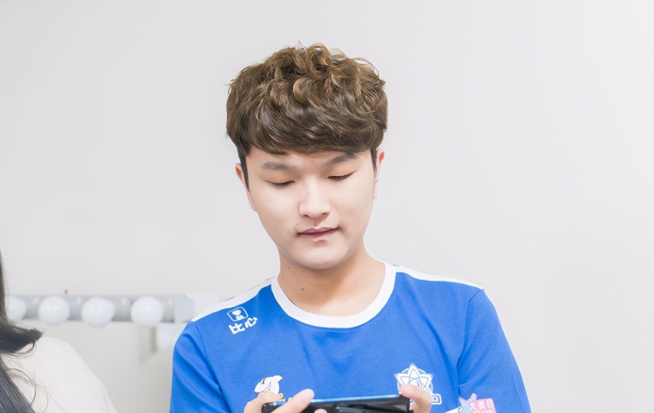 LPL|KPL和LPL的竞争？bin票数超过猫神被质疑，Ts五名开外