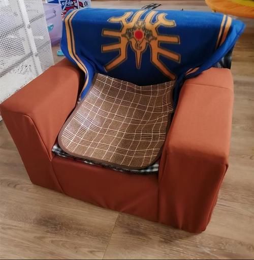  奶粉|这届父母真硬核！不仅用奶粉桶做沙发摇椅，连高难度艺术品都能做