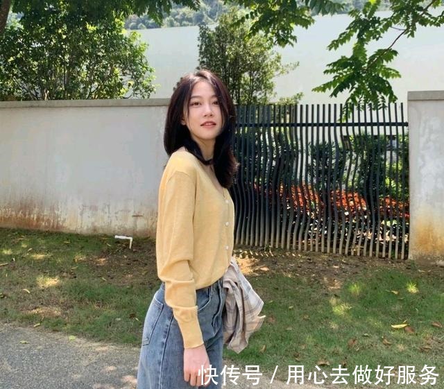 元气 只要穿对了，简简单单的穿搭风格也很耐看，元气满满！