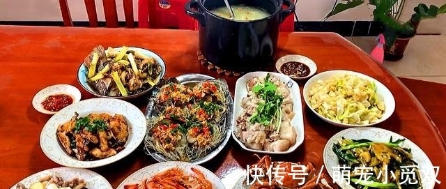 清蒸花蟹|过年去姑姑家拜年，4个姑父做拿手菜，两天吃四顿，顿顿不重样