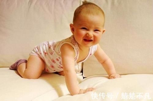 爸爸妈妈|“贪玩舅舅”带娃走红,为打游戏“封印”外甥女,真不让人省心