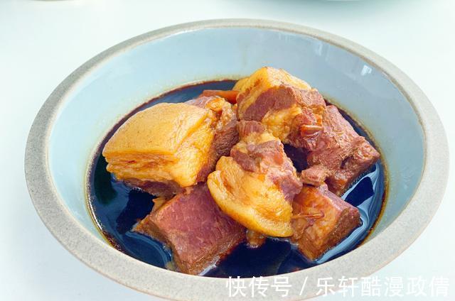 卤五花肉的家常做法,猪皮入口即化肥而不腻,用来做肉夹馍太香了