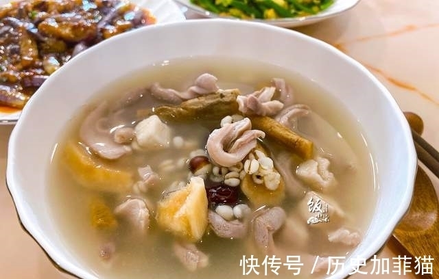 养胃|入秋后,推荐这碗“四神汤”,有条件要多喝,简单食材,养胃健脾