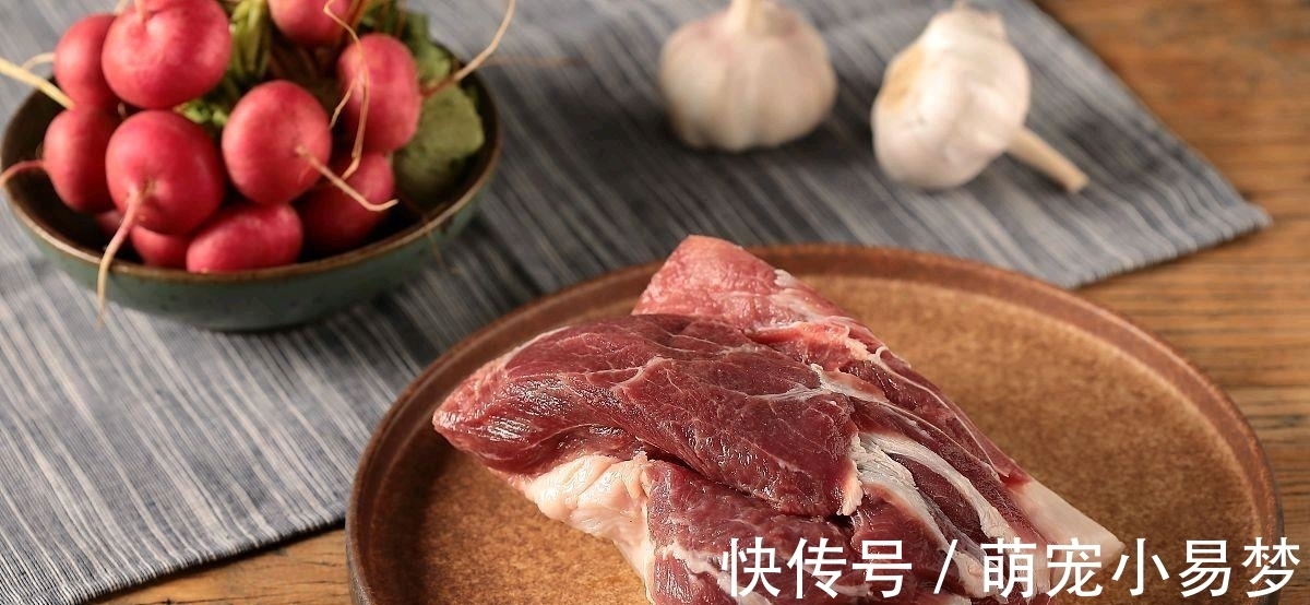 超市6元1斤的饺子，和饺子馆22元1斤的饺子，有什么区别