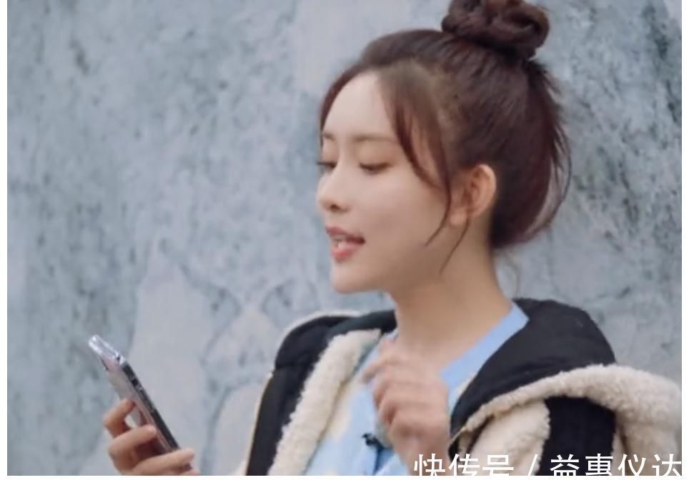 周也孟子義唱歌跑調(diào),張翰與郭麒麟反應(yīng)成對(duì)比,情商如何很明顯