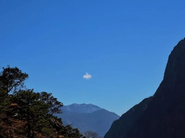 徒步者|徒步虎跳峡丨享誉世界的徒步线路，一生至少要走一次