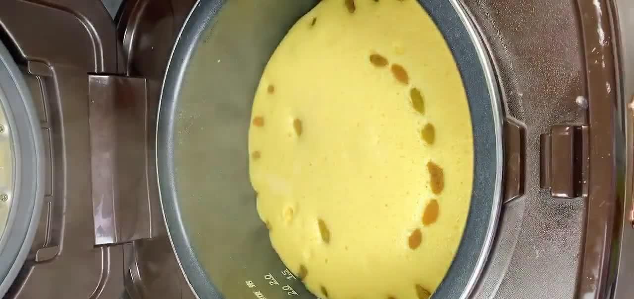 用电饭煲做蛋糕,只要把握好以下4个环节,保证口感暄软又蓬松