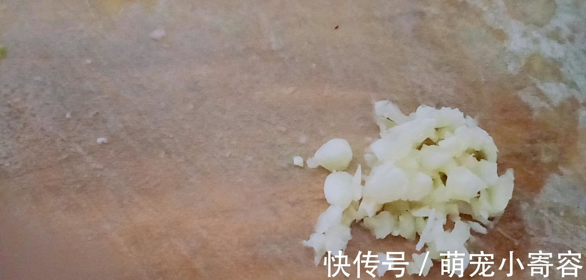 含有|它含有卵磷脂,可有效防止血管硬化,要预防心血管疾病,就吃它!