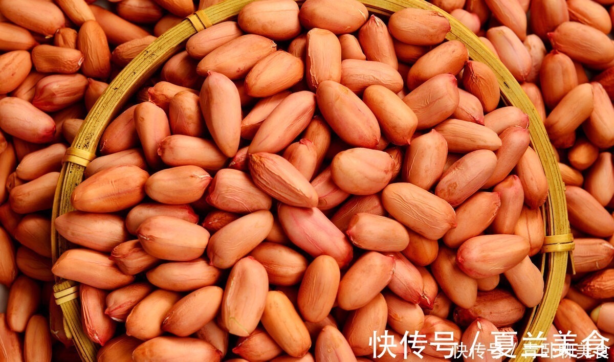 吃起来|炒花生米时，牢记这3点，花生吃起来嘎嘣脆，长时间也不返潮