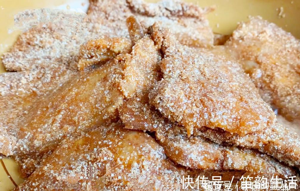 五花肉别再红烧了,教你个秘制做法,开胃又解馋,农村待客全靠它