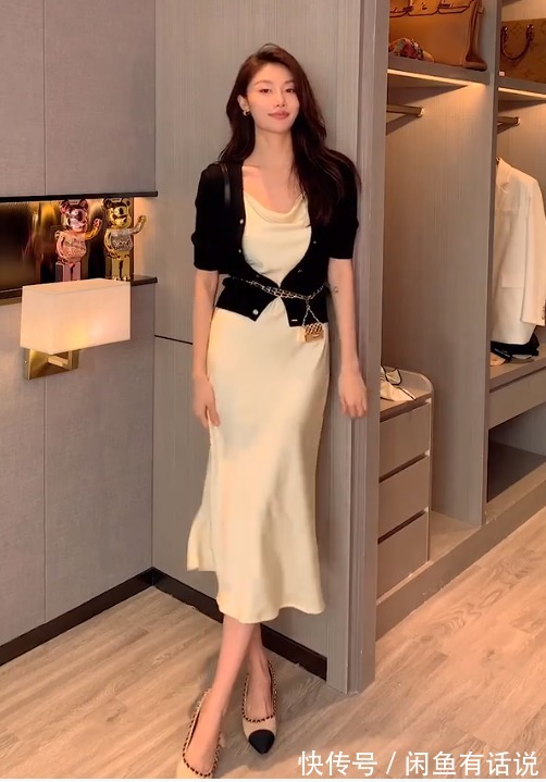 亮色|为什么你穿针织开衫显老气,这5组对比太真实,阿姨和姐姐的区别