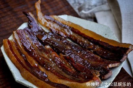牢记|腌腊肉,牢记“1涂”和“2腌”,腊肉咸香入味,久放不坏,特好吃