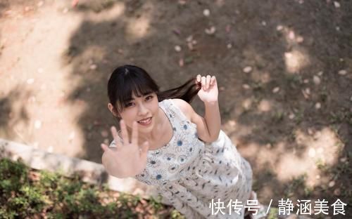 美女 靓丽美女时尚碎花无袖长裙青春靓丽美#美人美装#