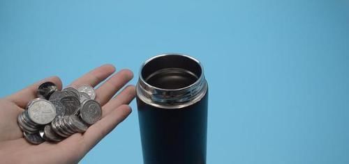 你家有废旧的保温杯吗?现在知道为时不晚,尽早叮嘱家人,真实用