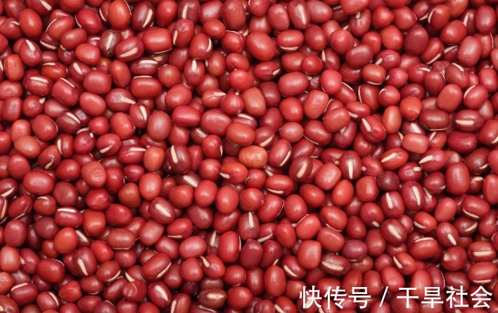 红豆|红豆和此物一起煮,气血足了,白发变黑发,子宫越来越干净!