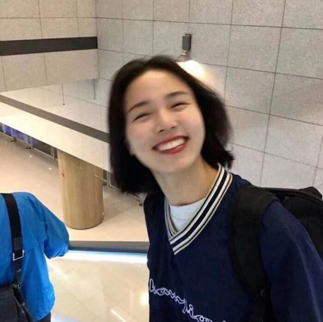 你说话时笑起来的模样真的胜过世间万物