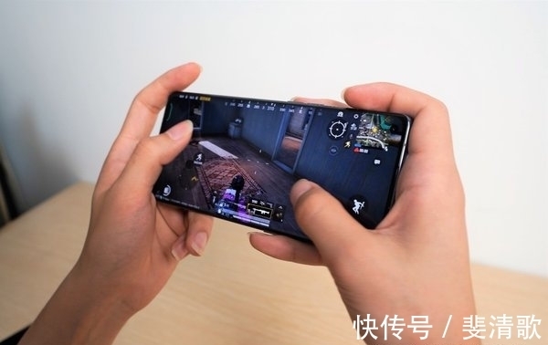 reno|满分自然“妆”态!周也素颜出镜示范OPPO Reno6系列科技裸妆