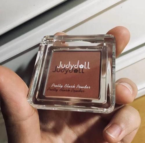 火烈鸟|便宜没好货,盘点那些平价却难用的化妆品,姐妹们快来避雷!