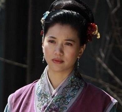 水浒传|《水浒传》里谁才能化解林冲跟高俅之间的恩怨?也许我们想错了