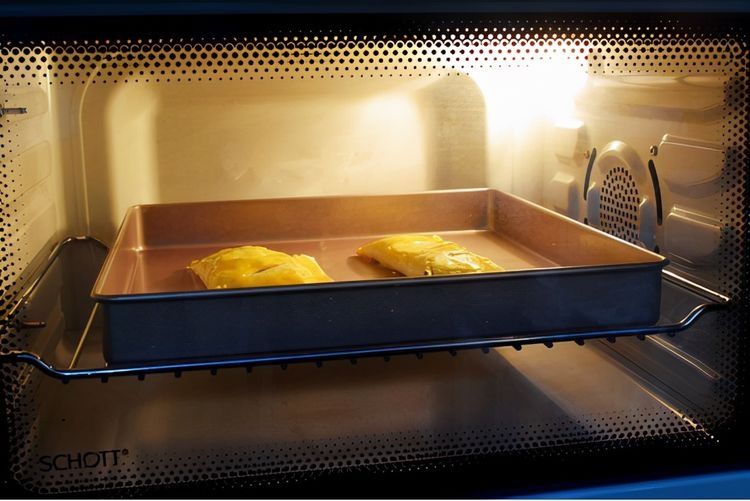 手抓饼的花样吃法,做成好吃的香蕉派,又香又酥比买的好吃