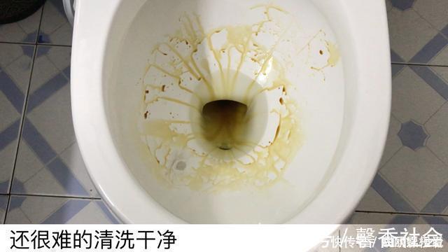 小苏打加白醋里太厉害了,好多人的难题全都解决了,看完抓紧试试