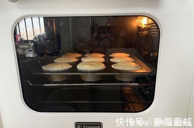 不用低筋面粉也能做蛋糕,最近很火的网红糯米小蛋糕,你吃过吗