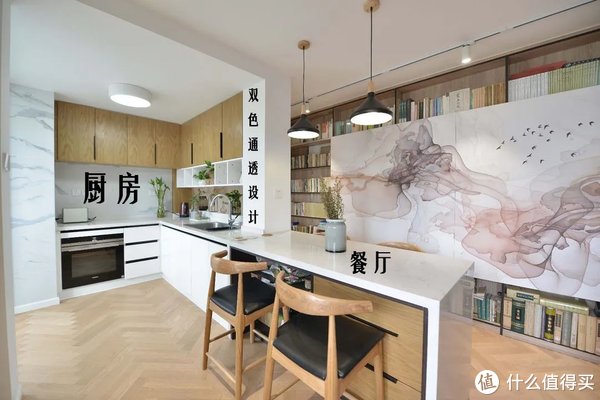 书桌|小夫妻买下没人要的“渣户型”走廊变成图书馆,鸡肋空间不浪费