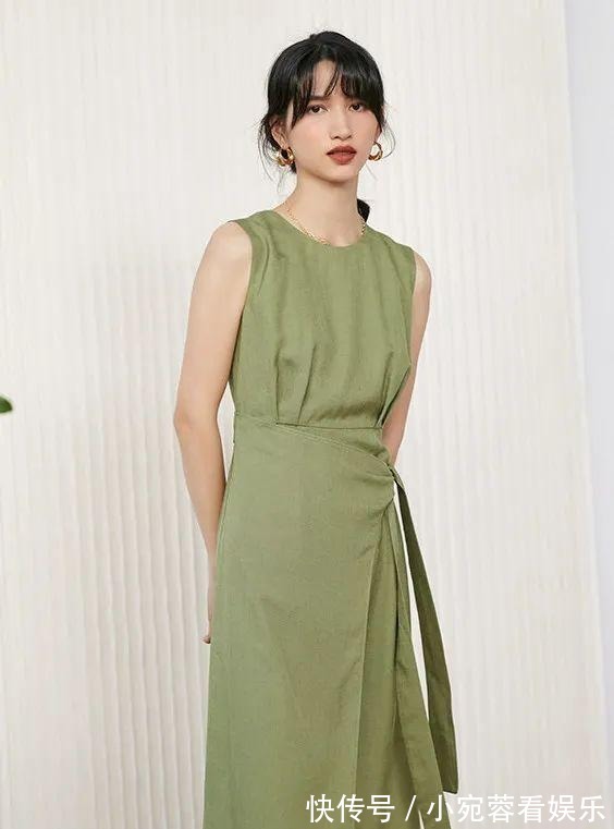 穿搭|女人穿“极简风”才是真高级,让你“看起来很贵”!