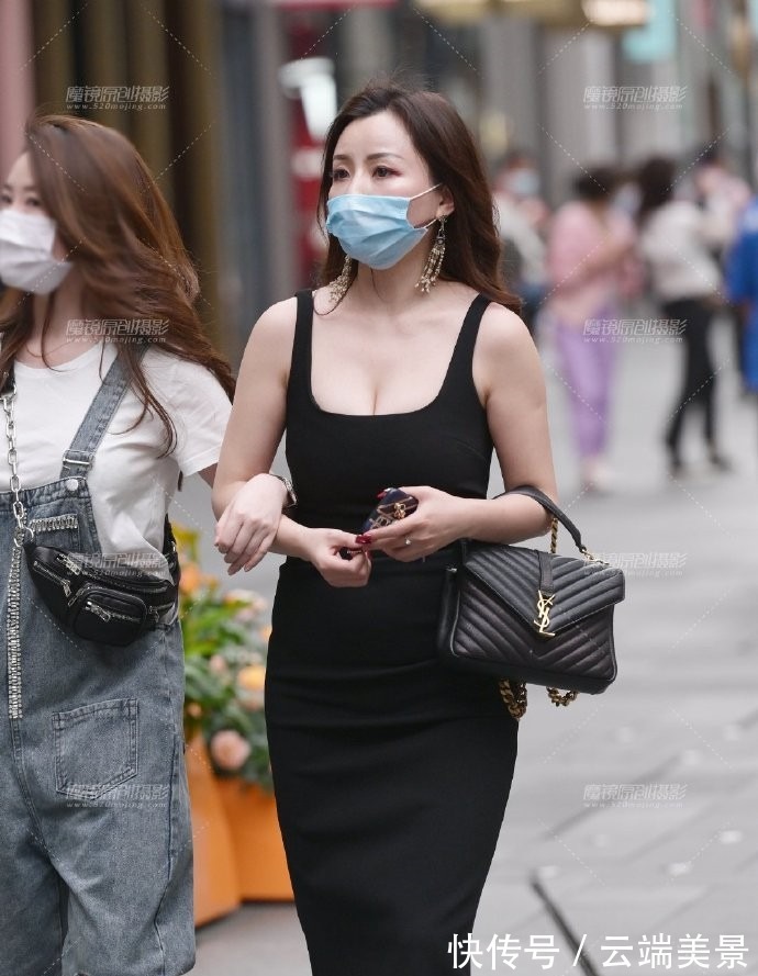 贵妇姐姐太注重“形象”，选的裙子太窄，优雅的都“迈不开”腿了