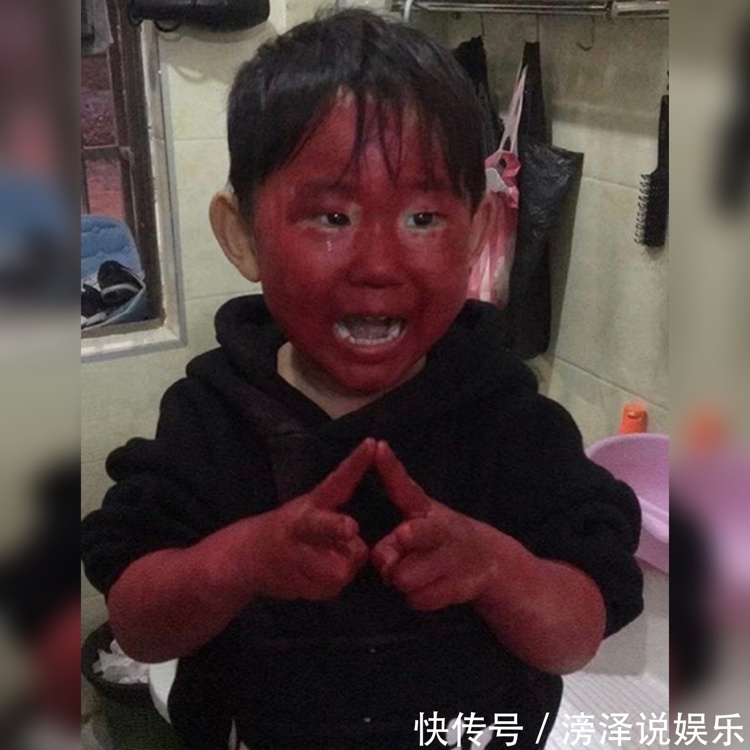 口红|熊孩子偷玩妈妈的口红想擦掉,结果越擦越多越均匀,网友红孩儿