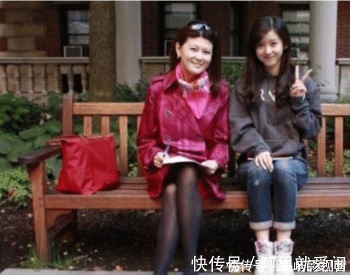 刘强东|比刘强东只大5岁的丈母娘长啥样当看到全家福后,网友我自闭了