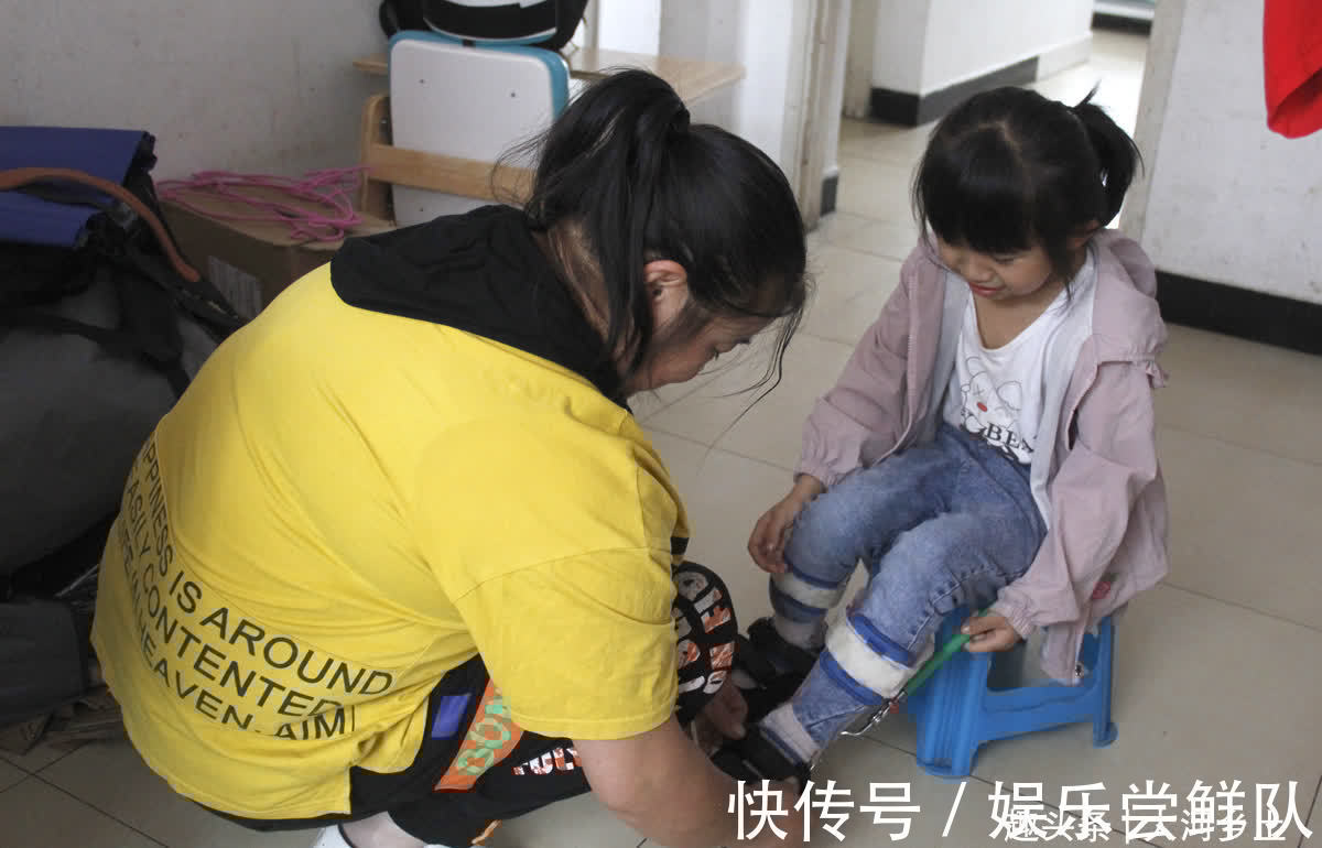 帕金森|女孩长相甜美,因发育迟缓不会说话,妈妈为其日夜操劳患上帕金森