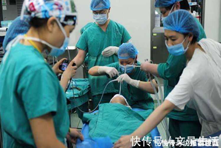 父母|“让我再睡会儿”8岁孩子抢救中不想活命只想睡觉，妈妈后悔莫及