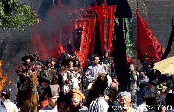 监察御史|明朝灭亡时,崇祯帝自缢殉国,满朝文武有多少人自杀?