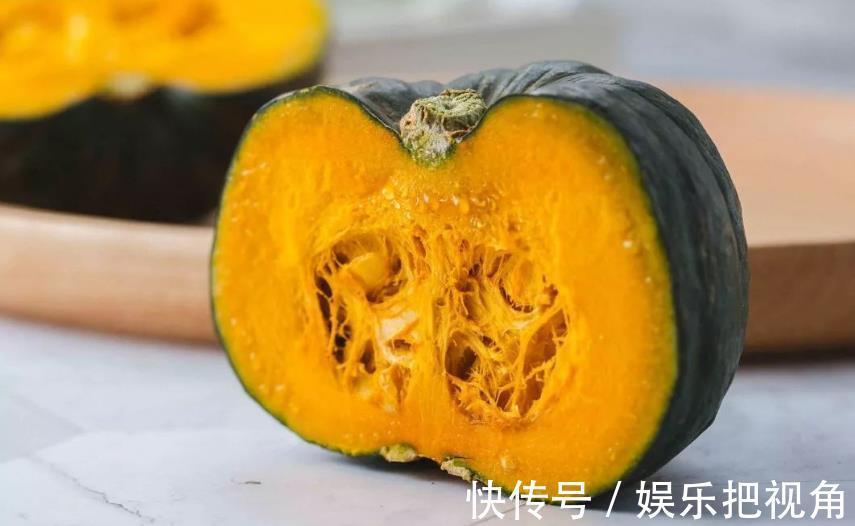 瓜皮|挑南瓜时,记住“4招”,南瓜又沙又甜,很多人都不知道