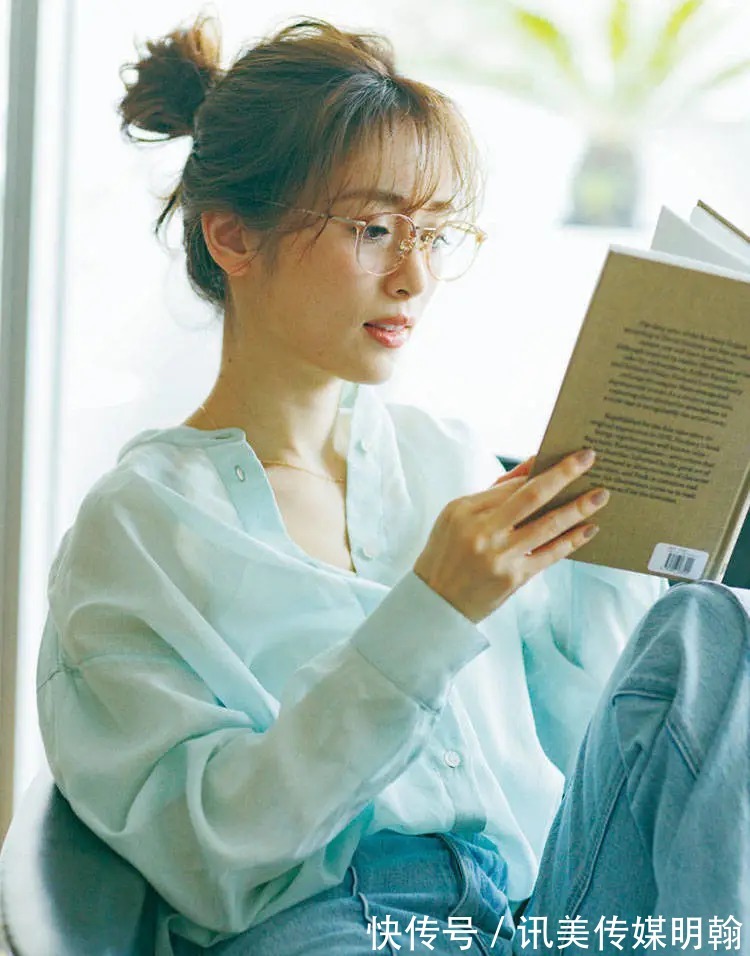 服装|8月流行通勤风穿搭，这些实用的搭配技巧，让你穿出优雅与时髦范